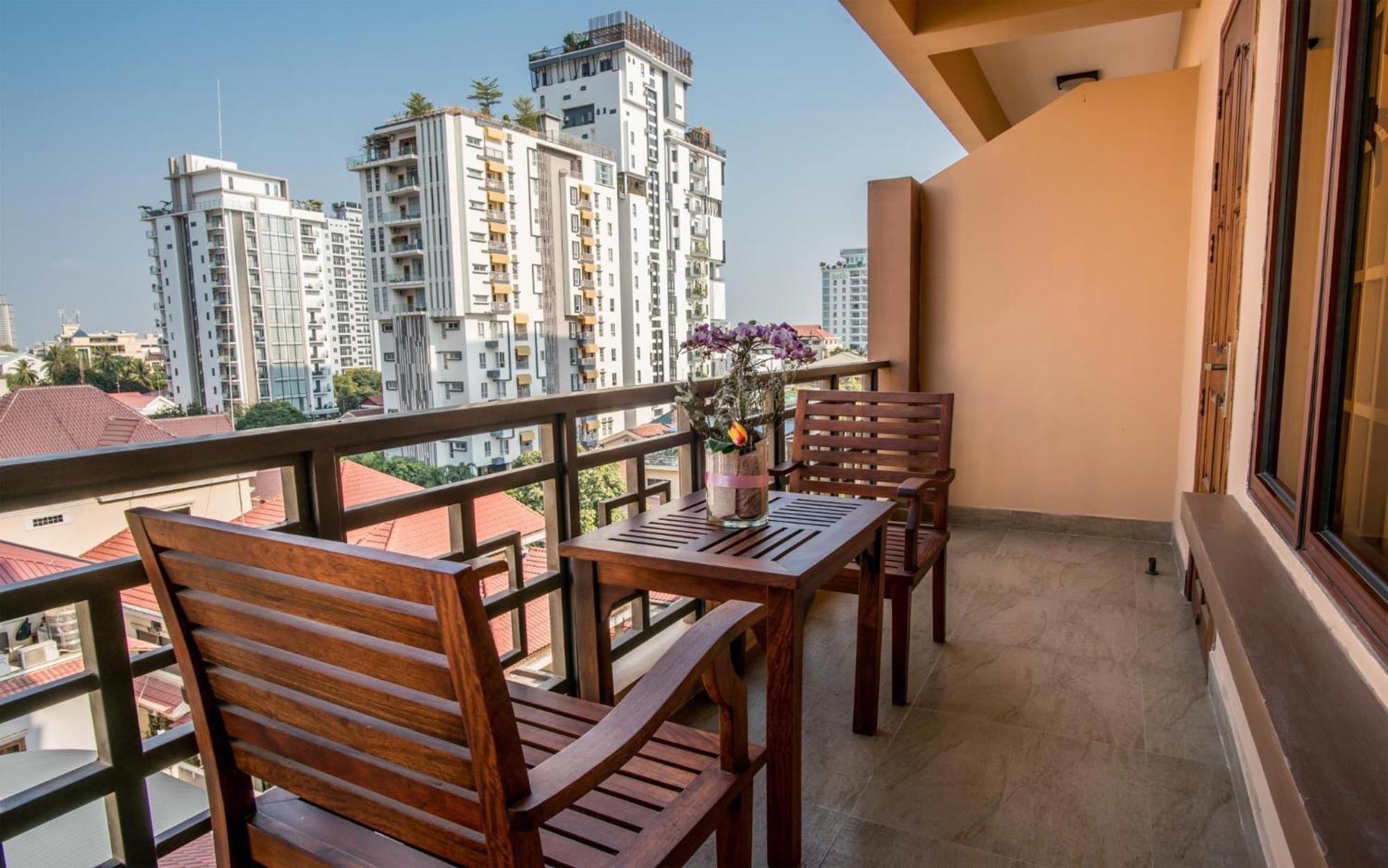 Hamptons Apartments Phnom Penh Exteriör bild